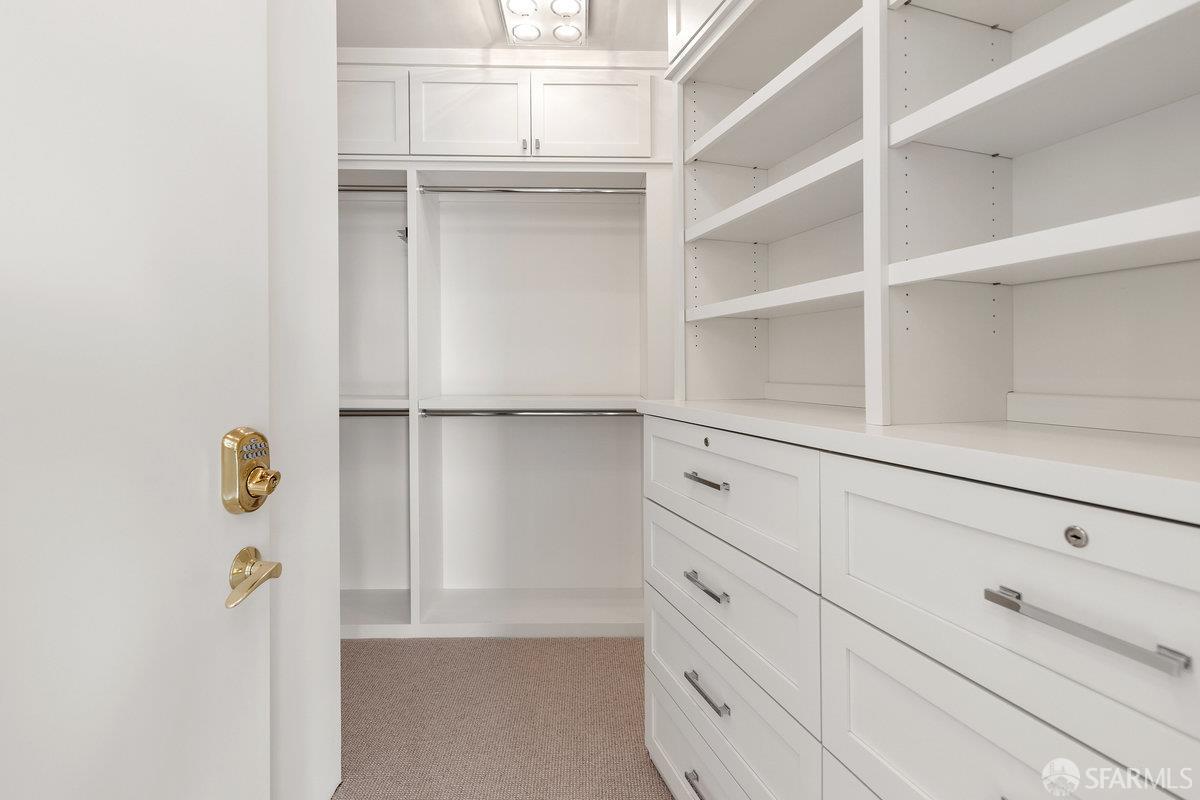 455 Vallejo Street Unit: PH7