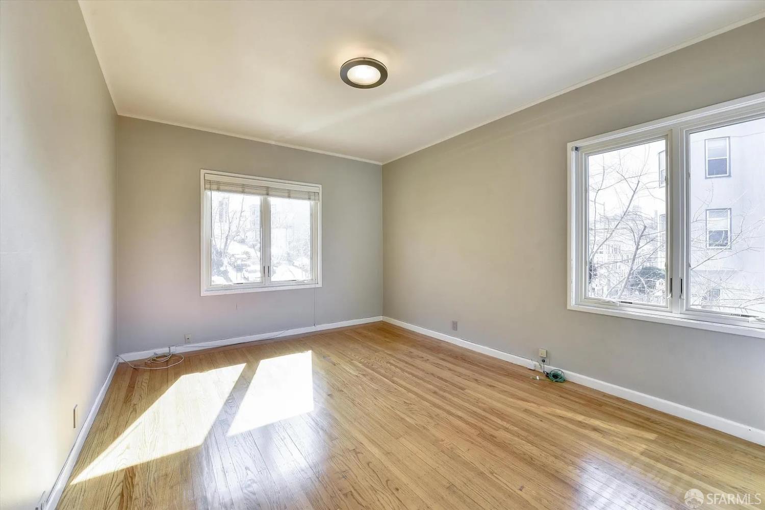 392-394 Chestnut Street