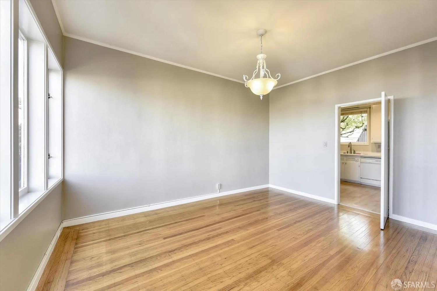 392-394 Chestnut Street