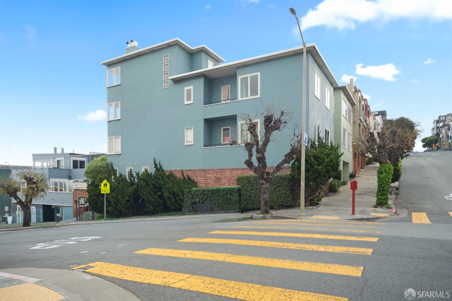 392-394 Chestnut Street