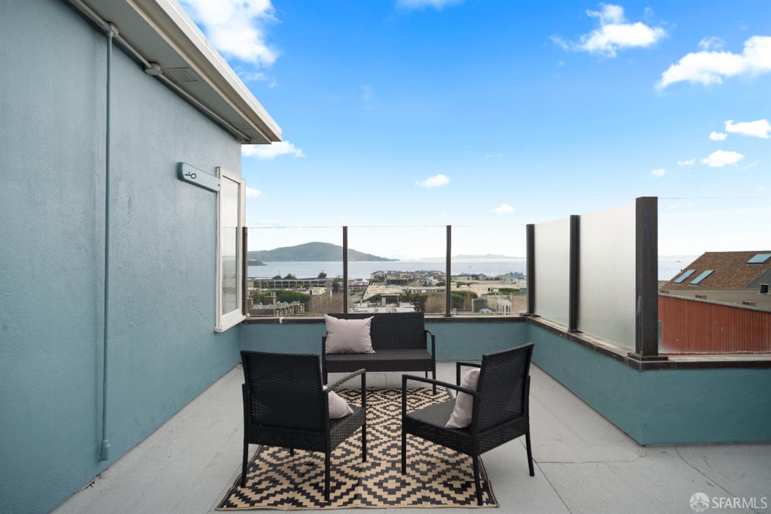 392-394 Chestnut Street