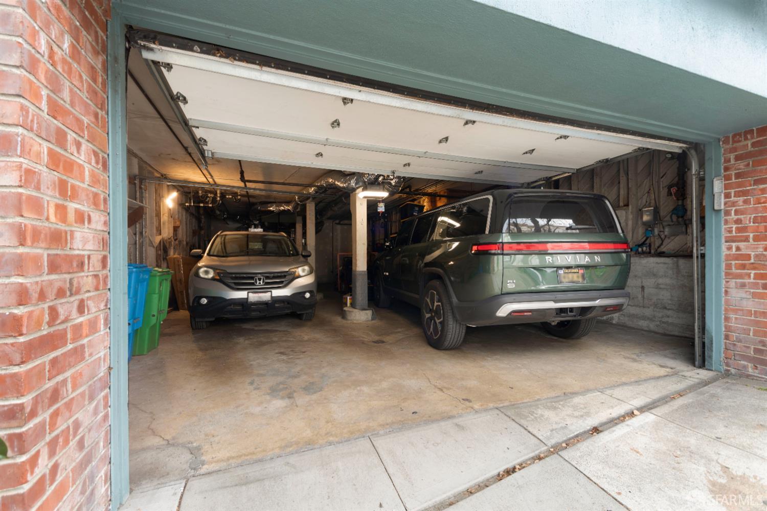 392-394 Chestnut Street