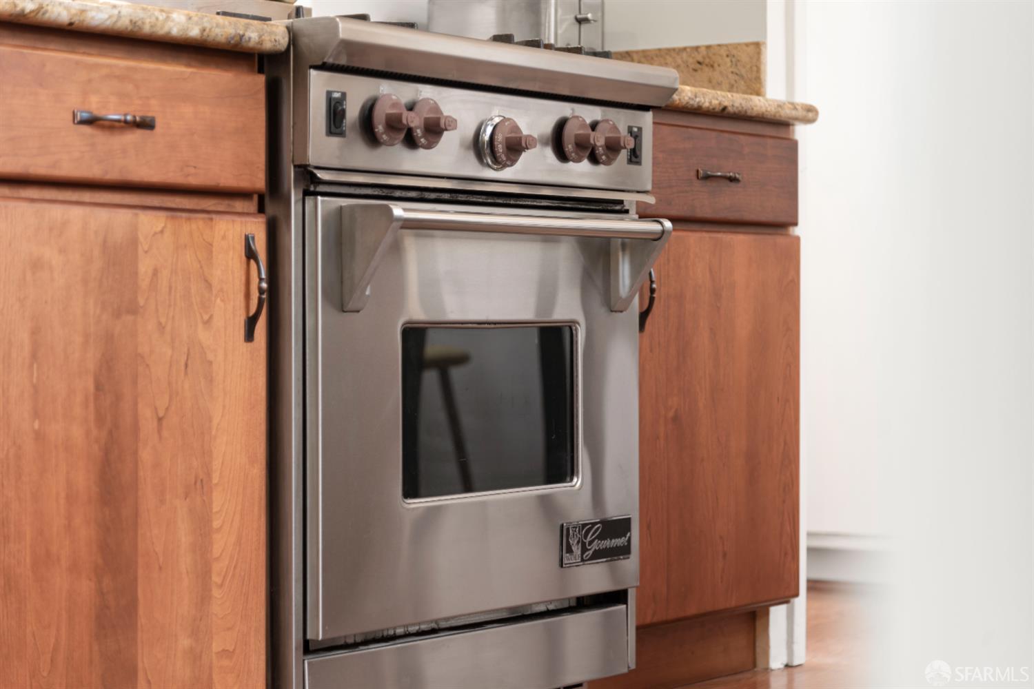 392-394 Chestnut Street