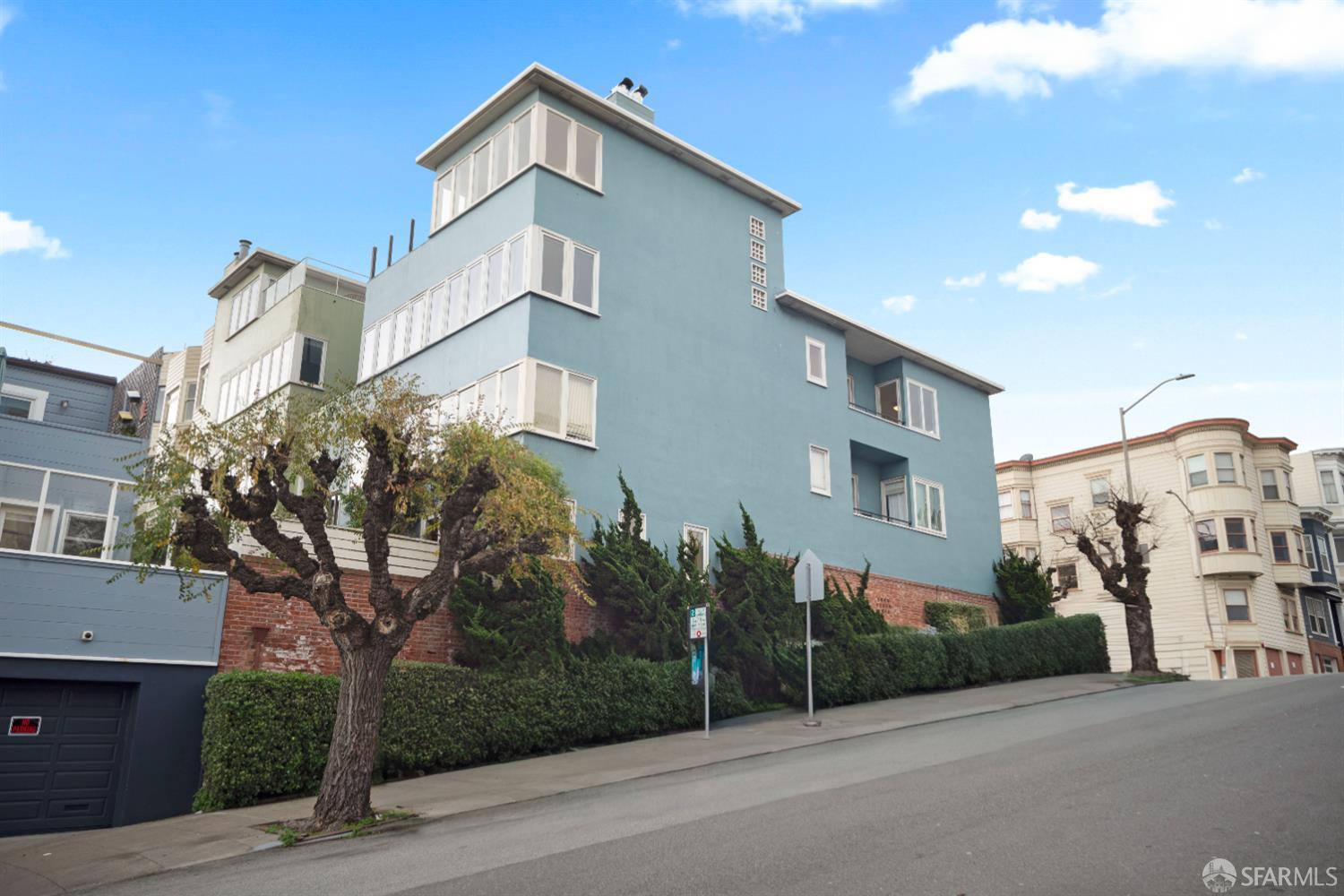 392-394 Chestnut Street