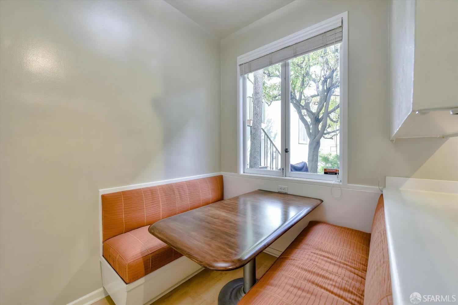 392-394 Chestnut Street