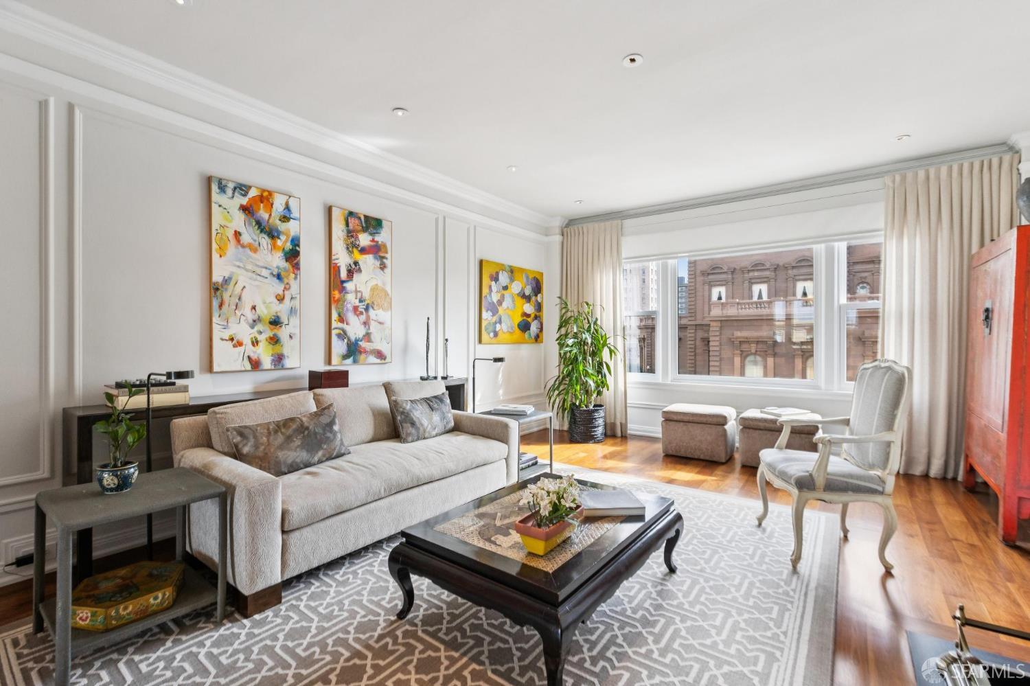 1100 Sacramento Street # 302