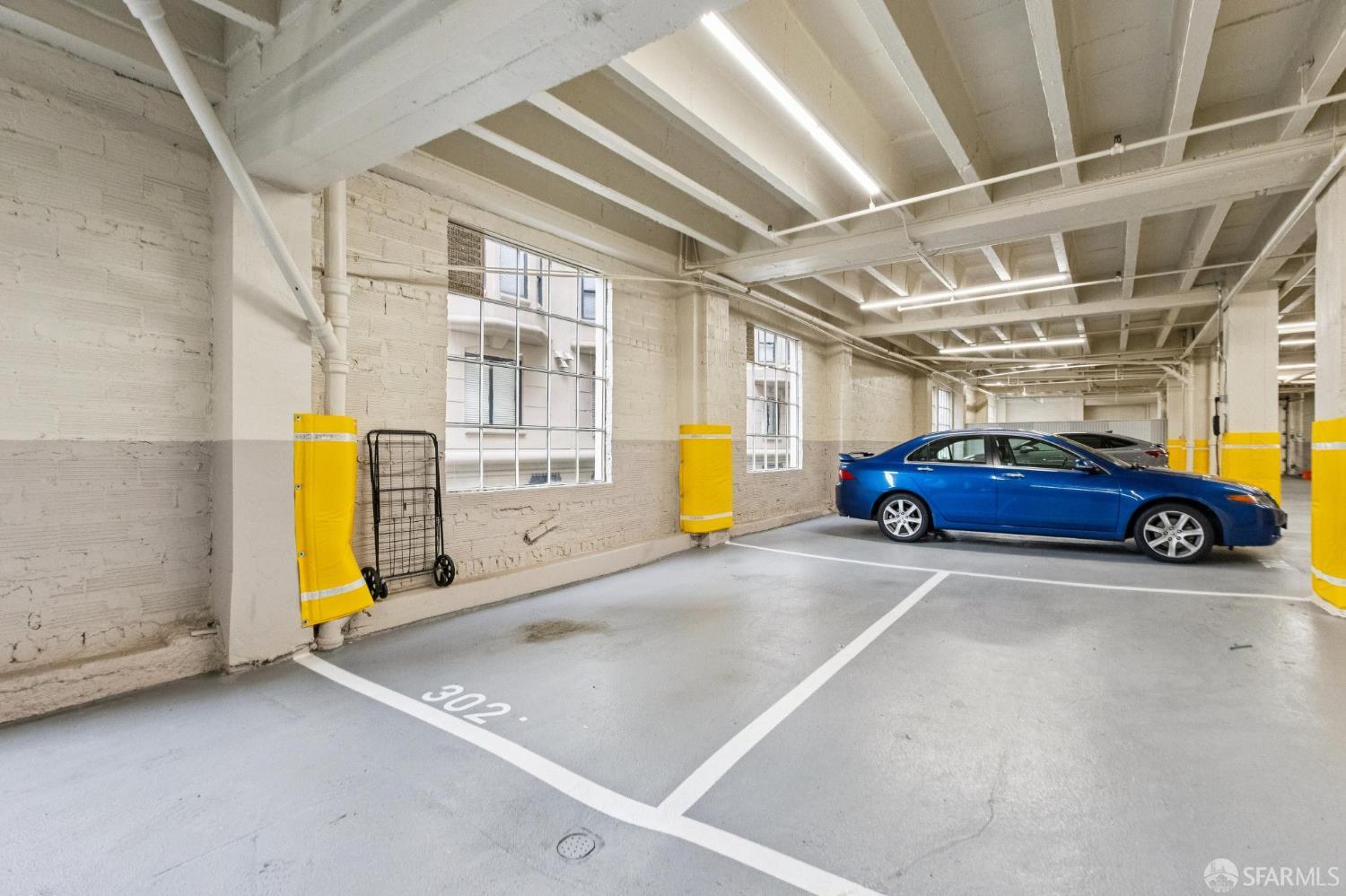 1100 Sacramento Street # 302