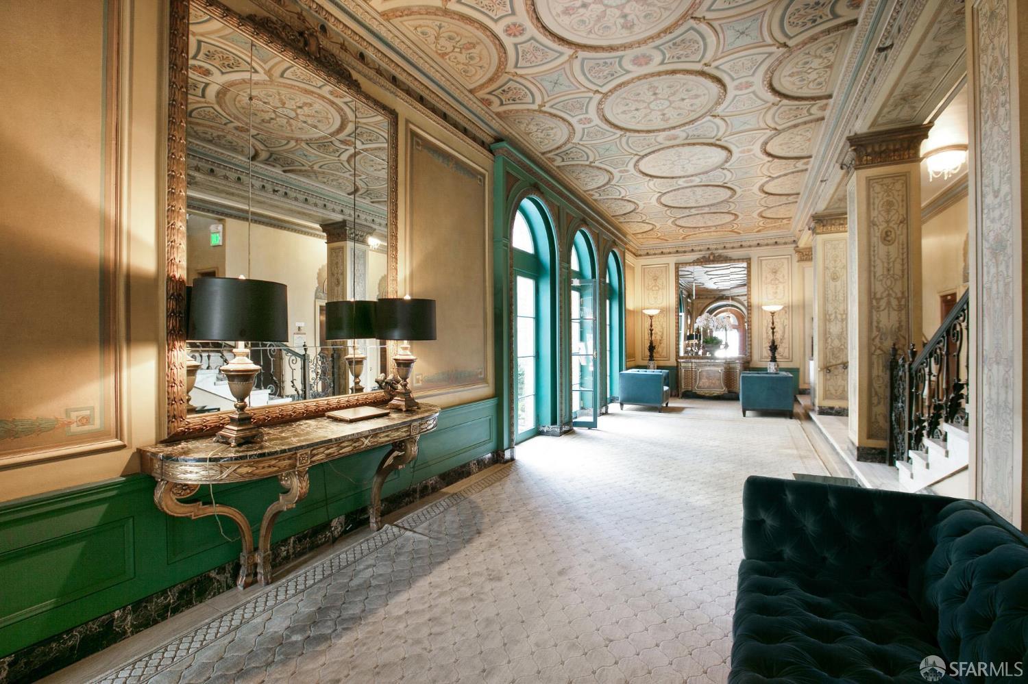 1100 Sacramento Street # 302