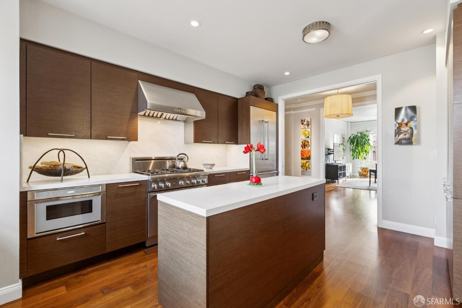 1100 Sacramento Street # 302