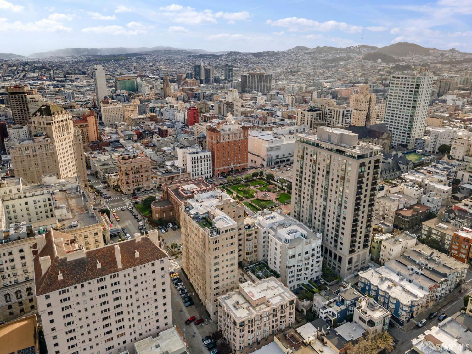 1100 Sacramento Street # 302