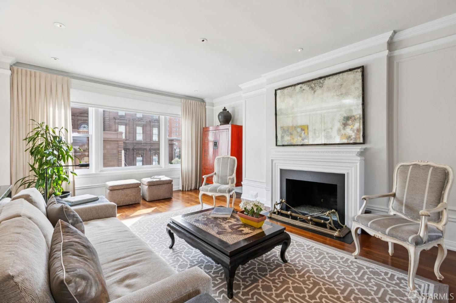 1100 Sacramento Street # 302