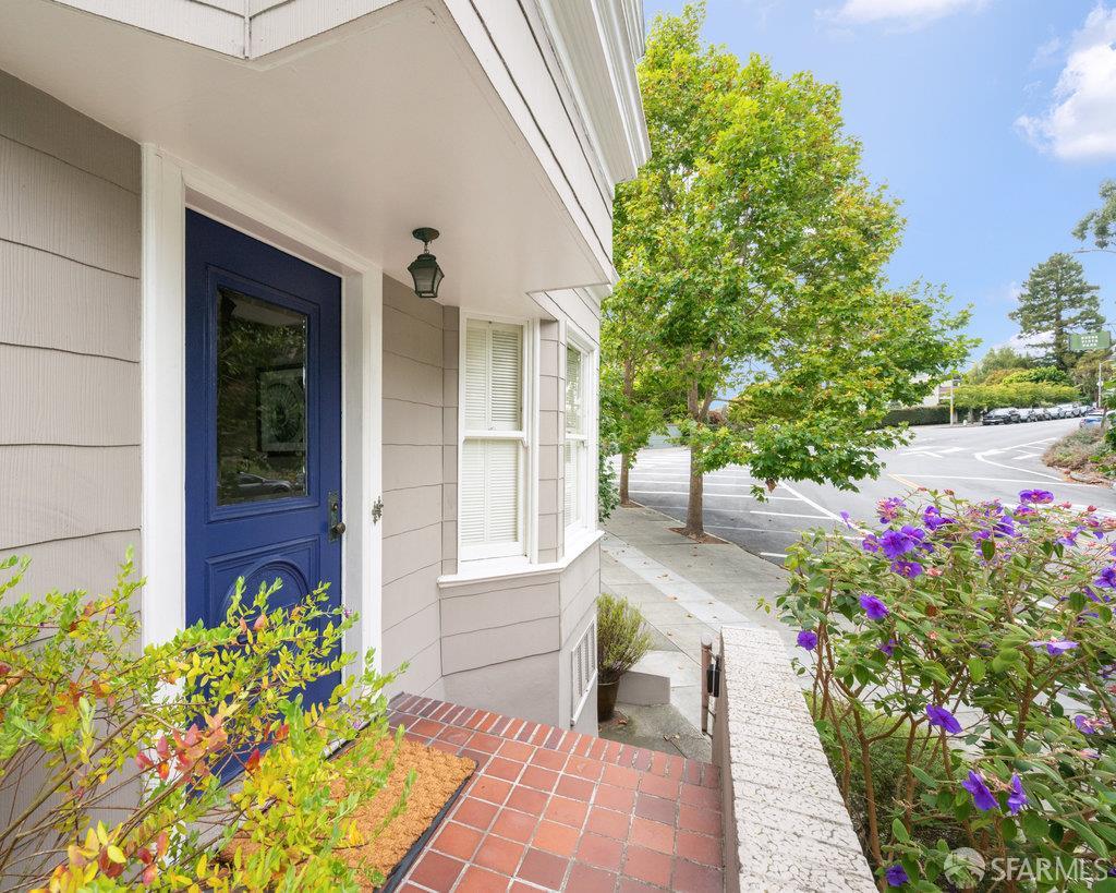 171-73 Buena Vista Avenue