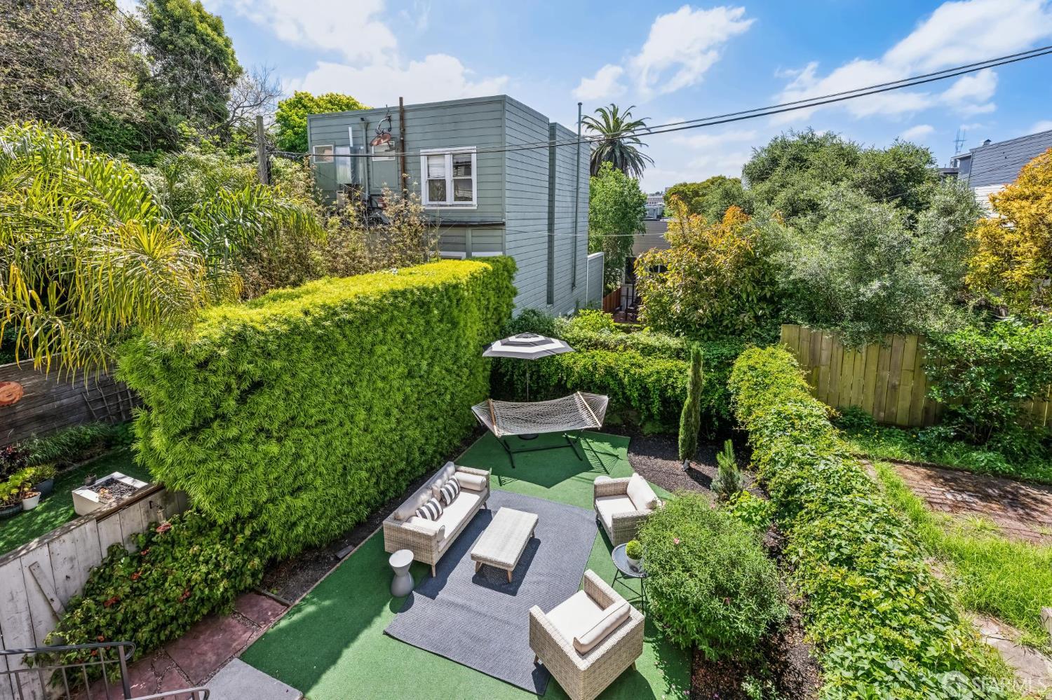 3059 California Street