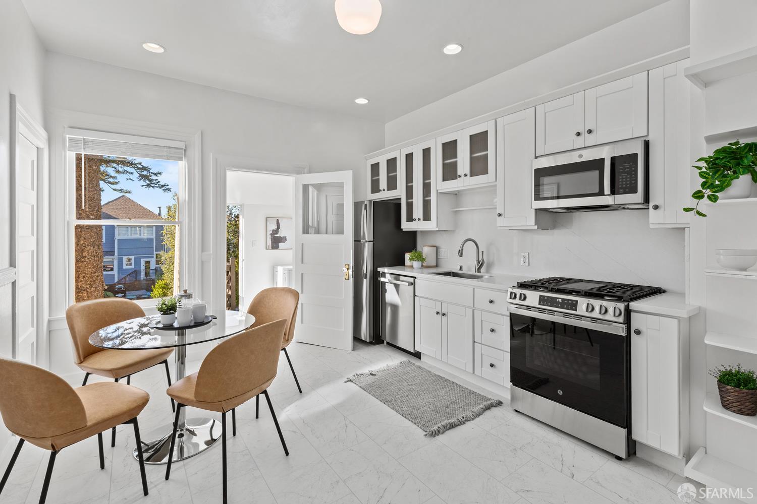 1231-1233 4th Avenue