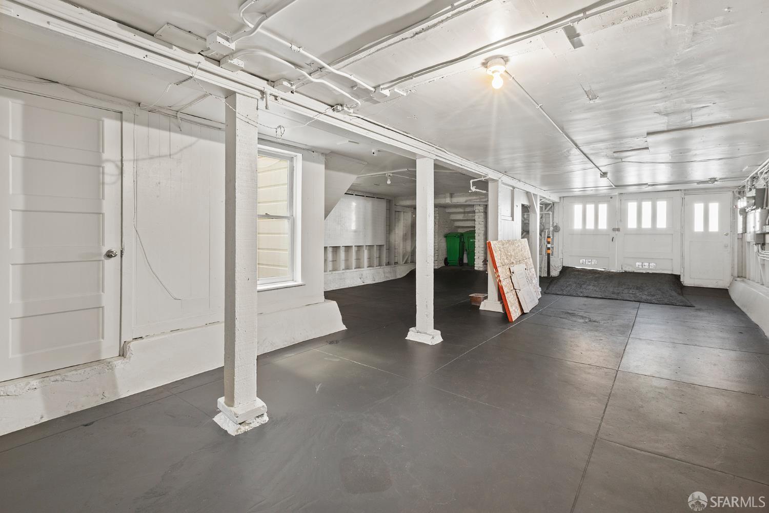 1231-1233 4th Avenue