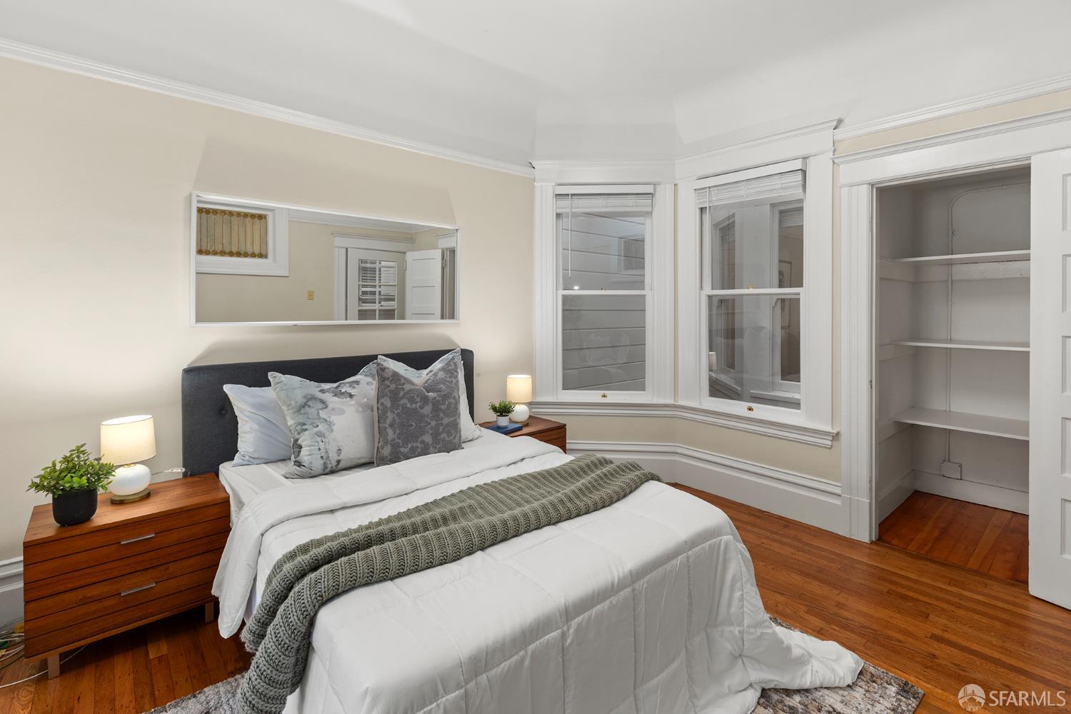 1231-1233 4th Avenue