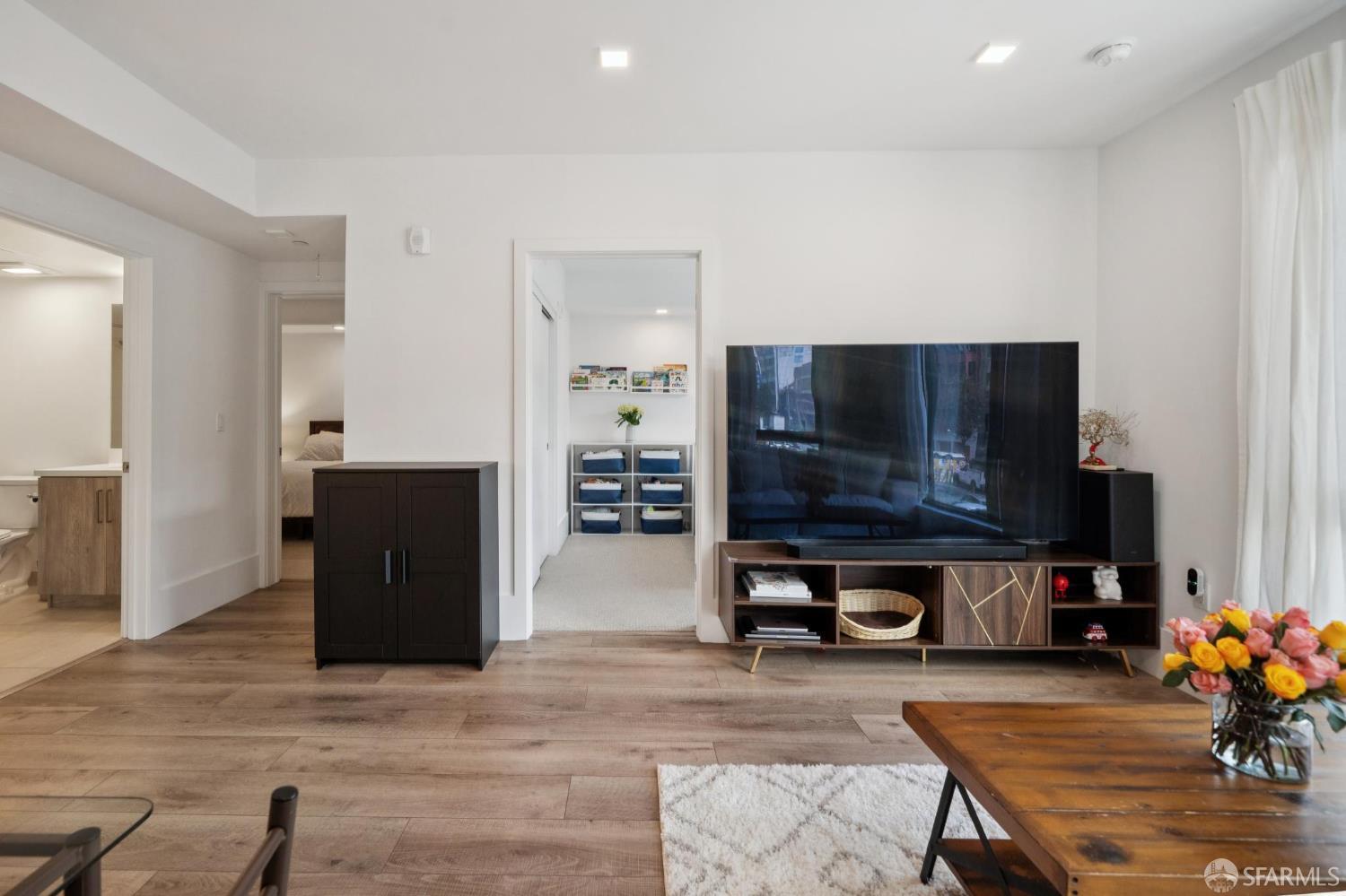 1288 Howard Street # 317