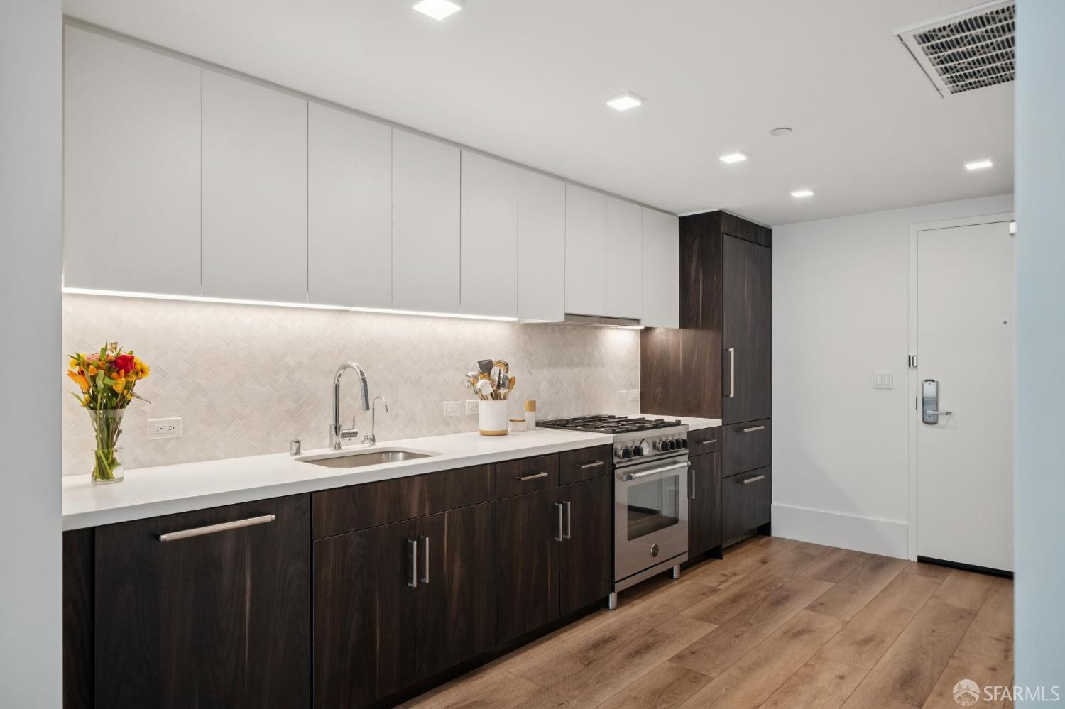 1288 Howard Street # 317