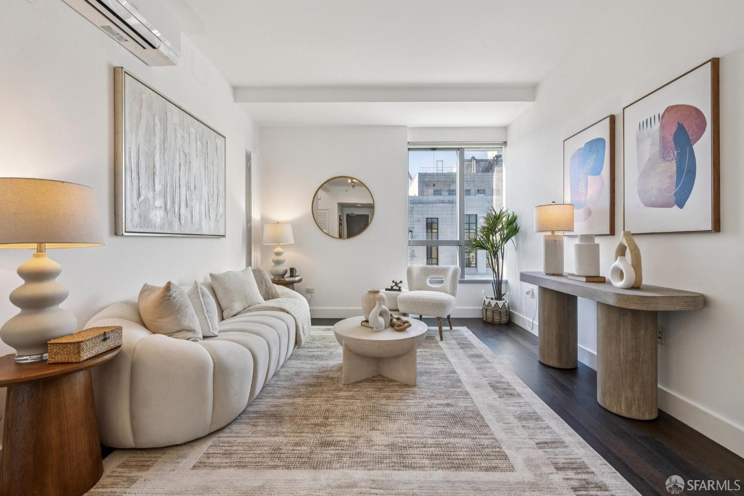 8 Buchanan Street # 803