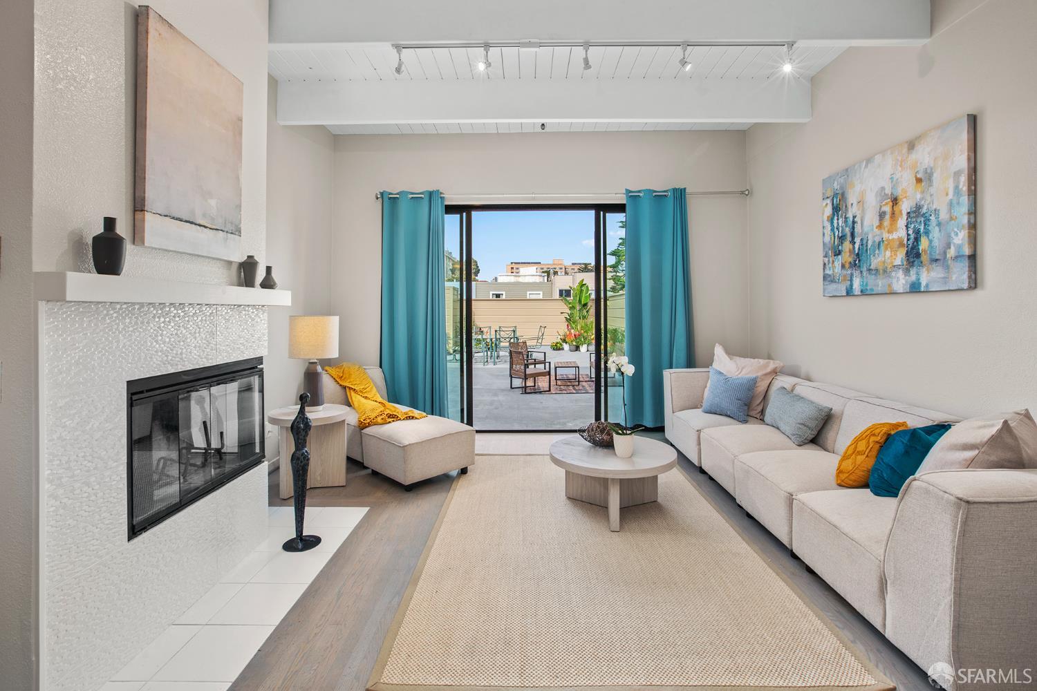 1960 Hayes Street # 13