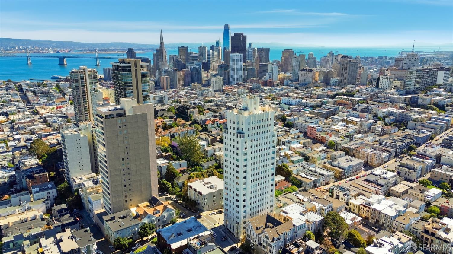 1101 Green Street # 404