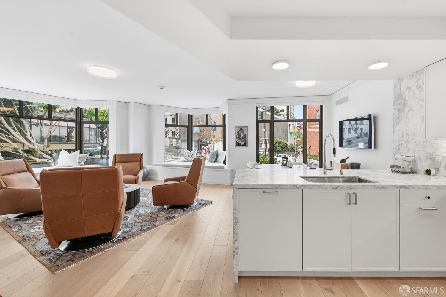 875 California Street # 407