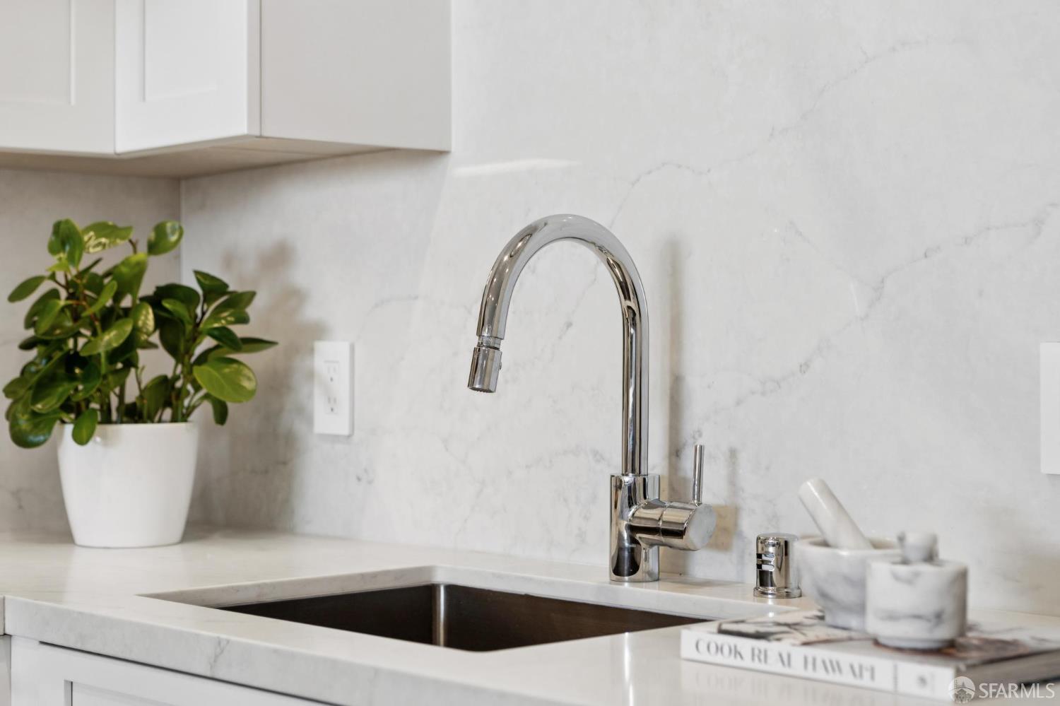 2295 Vallejo Street # 409