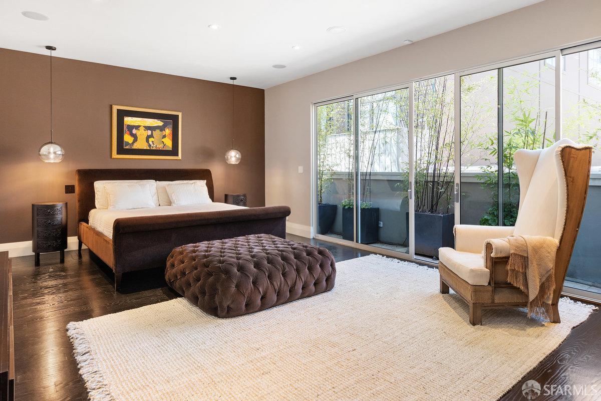 720 Clementina Street