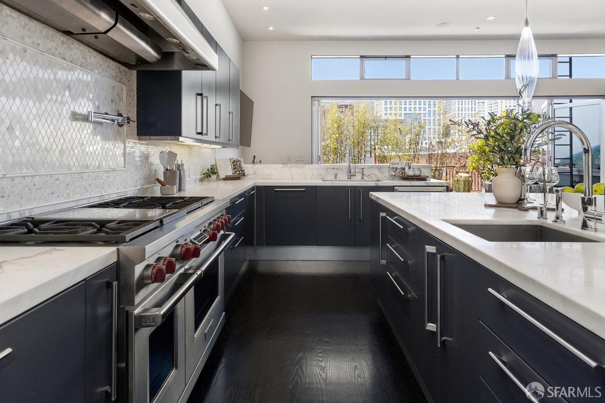 720 Clementina Street