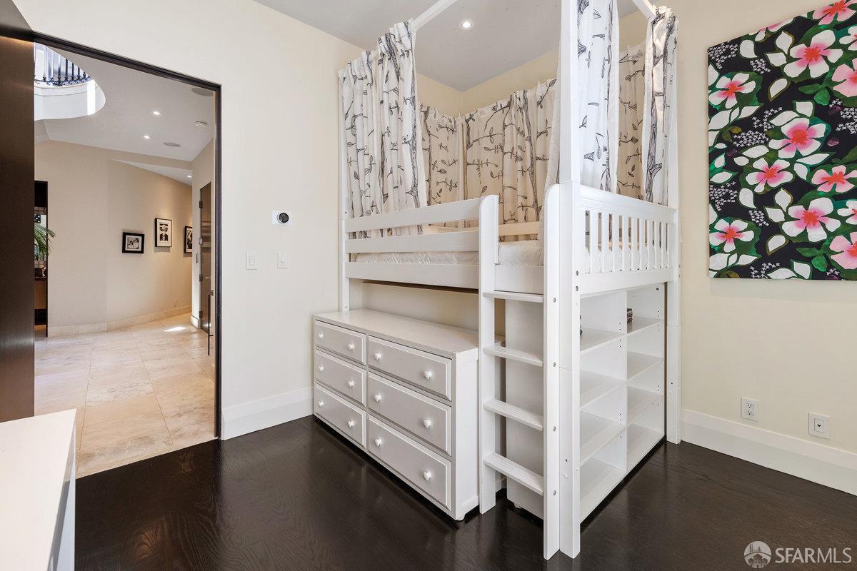 720 Clementina Street