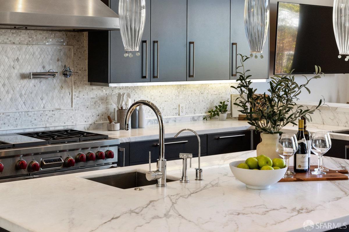 720 Clementina Street