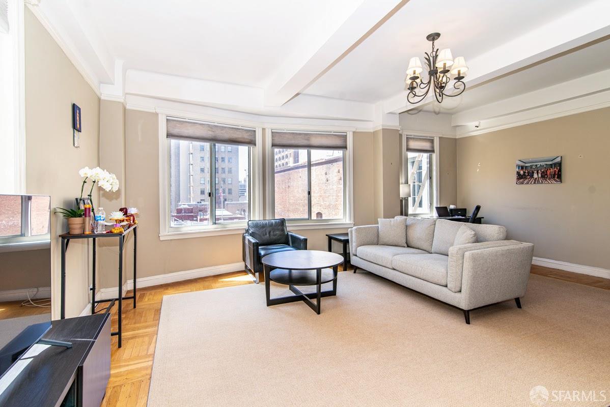 630 Mason Street # 403