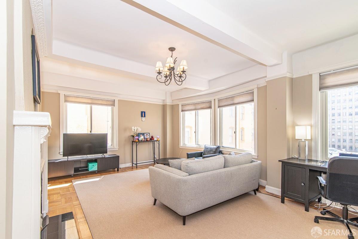 630 Mason Street # 403