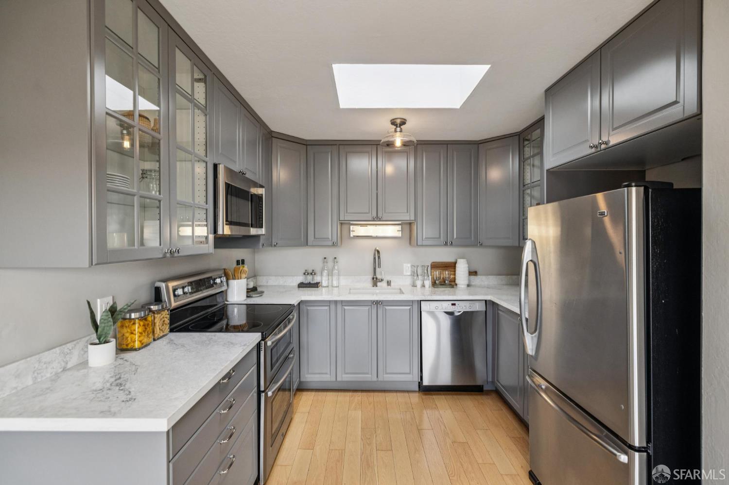 935 Filbert Street # 3