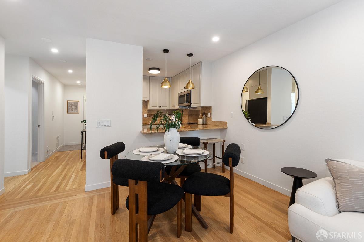 544 Waller Street # 2