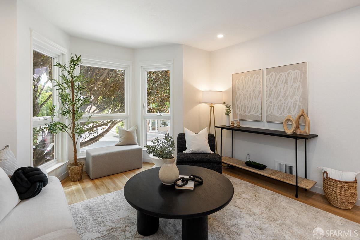 544 Waller Street # 2