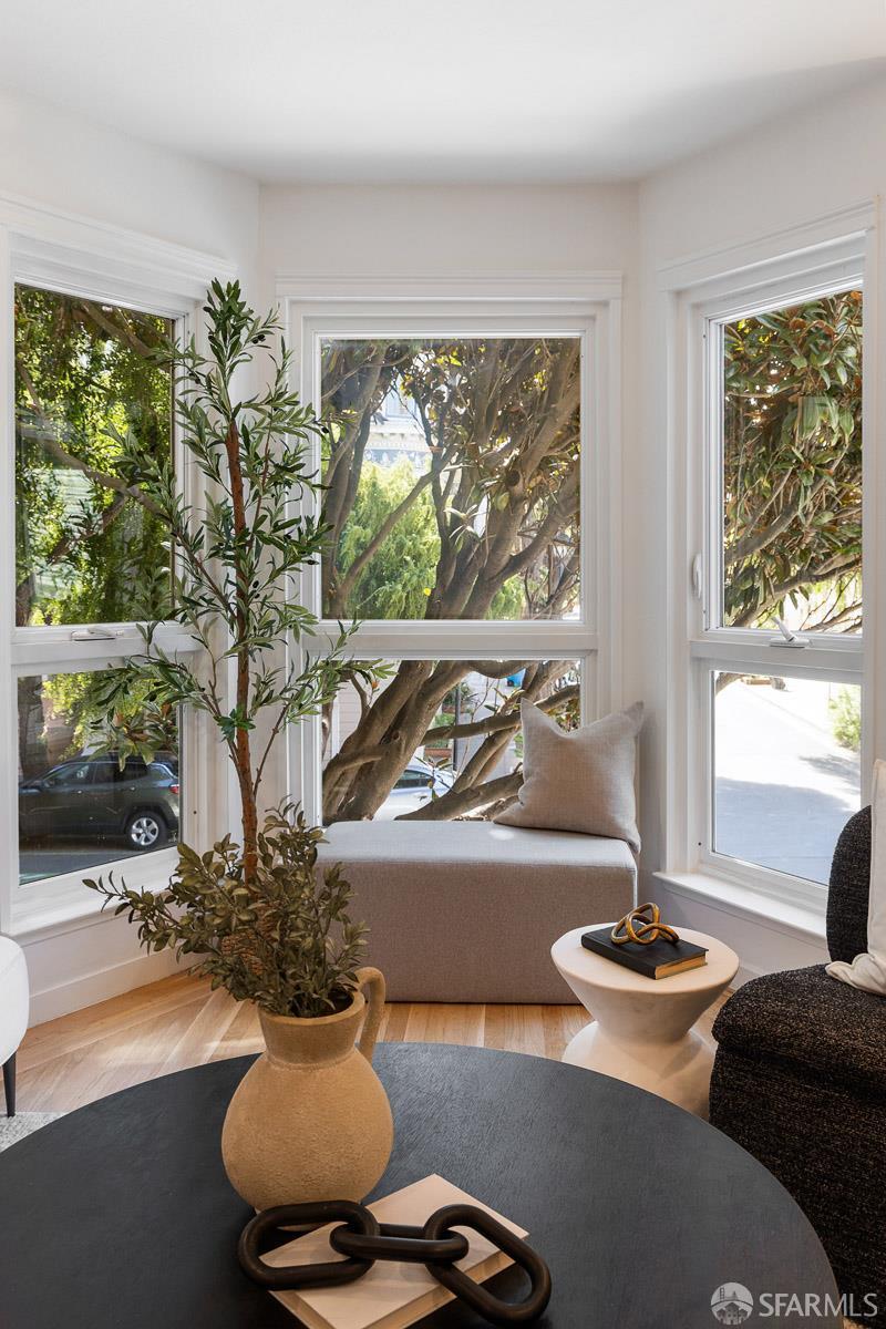 544 Waller Street # 2