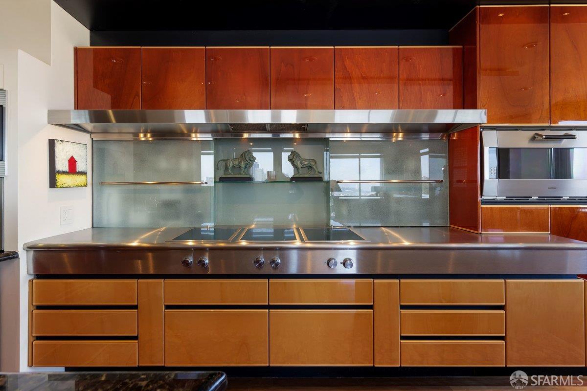 2200 Sacramento Street # 1601