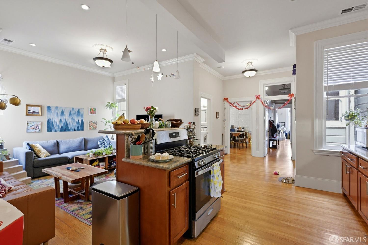 1671-1673 Hayes Street