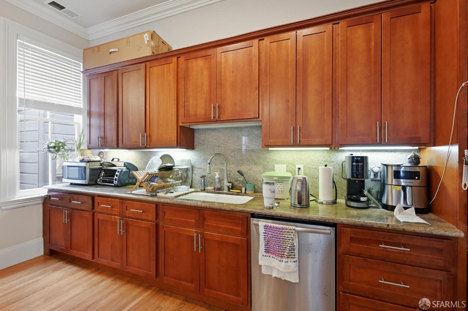 1671-1673 Hayes Street