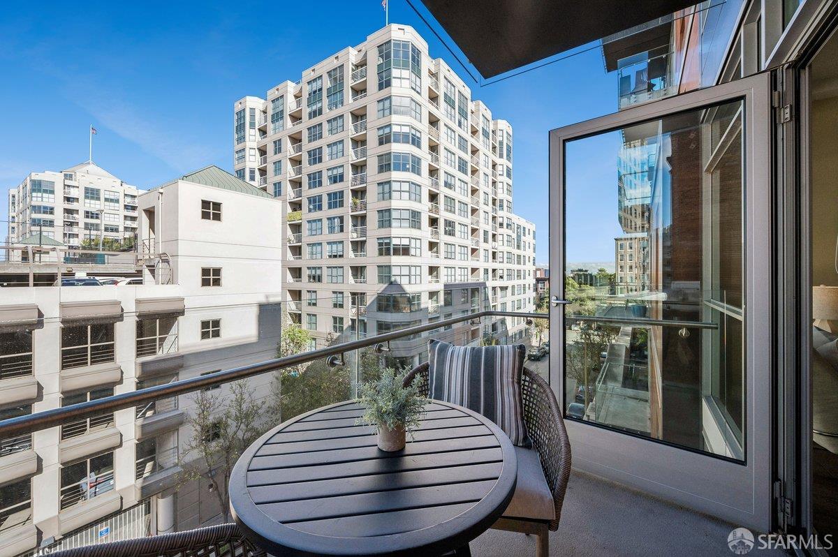 72 Townsend Street # 501