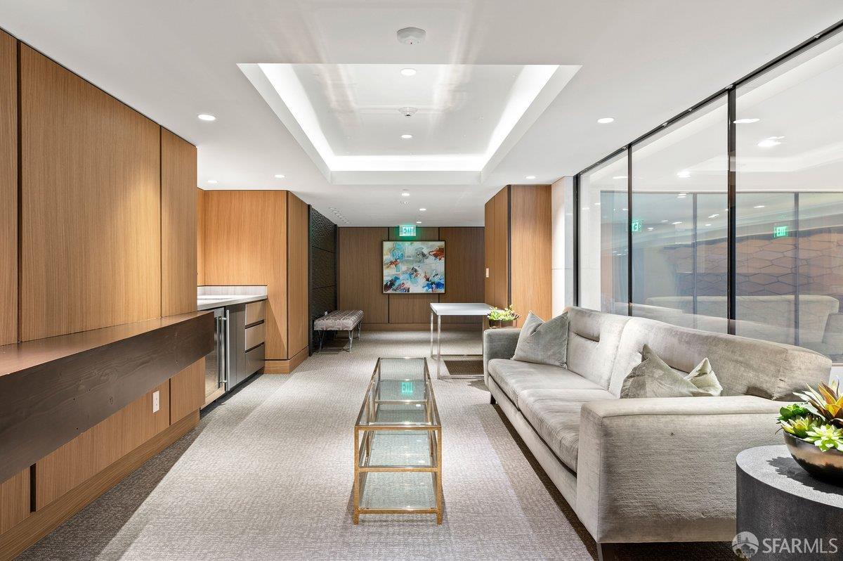 72 Townsend Street # 501
