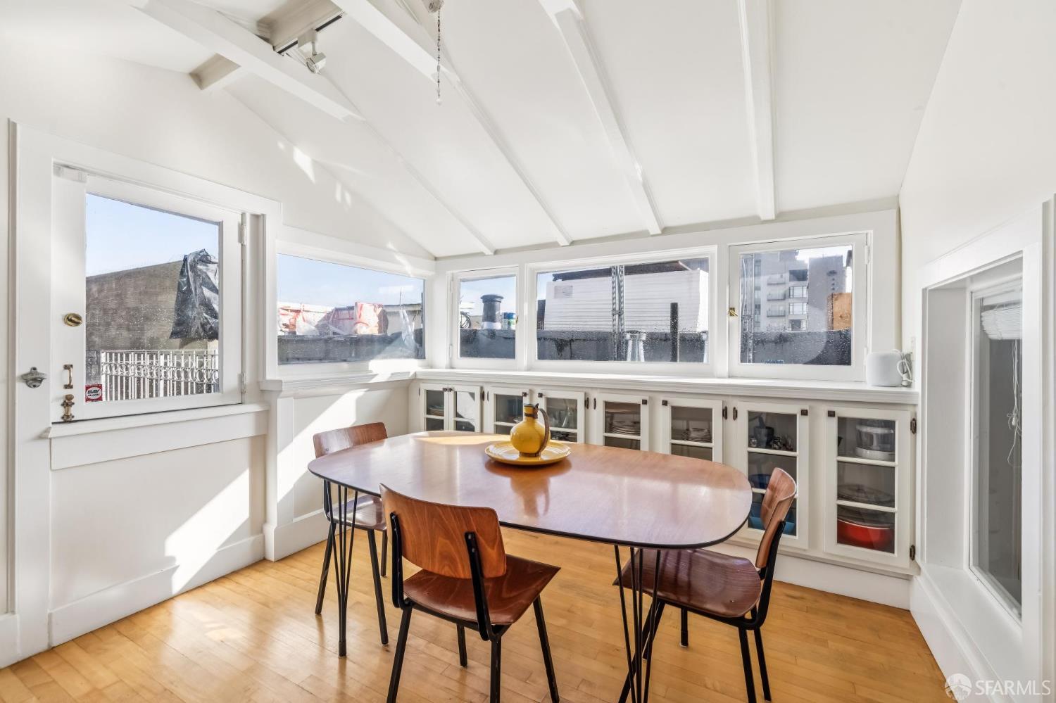 1262 Sacramento Street