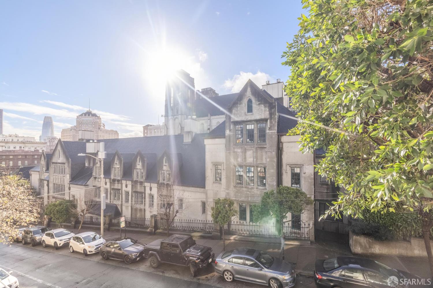 1262 Sacramento Street