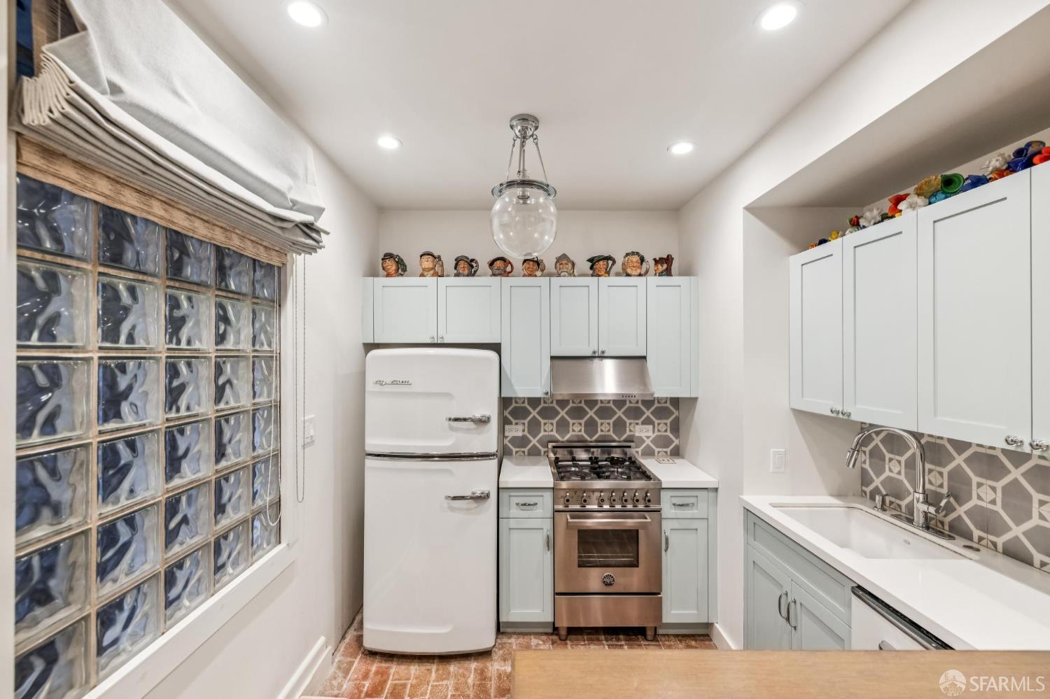 1262 Sacramento Street