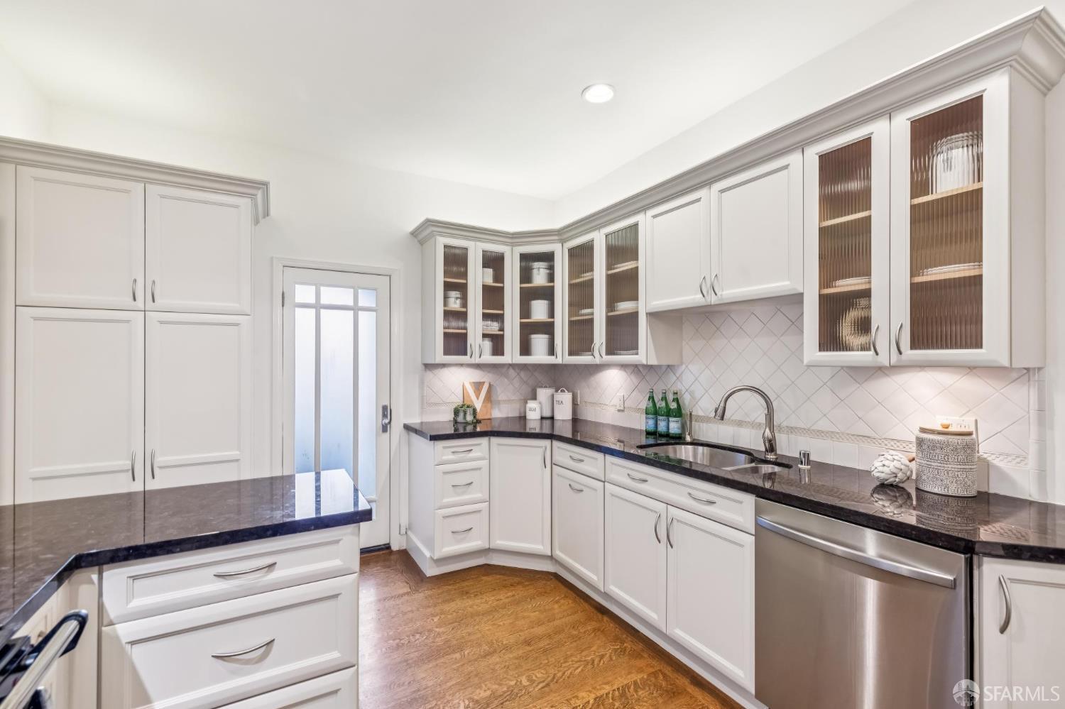 1262 Sacramento Street