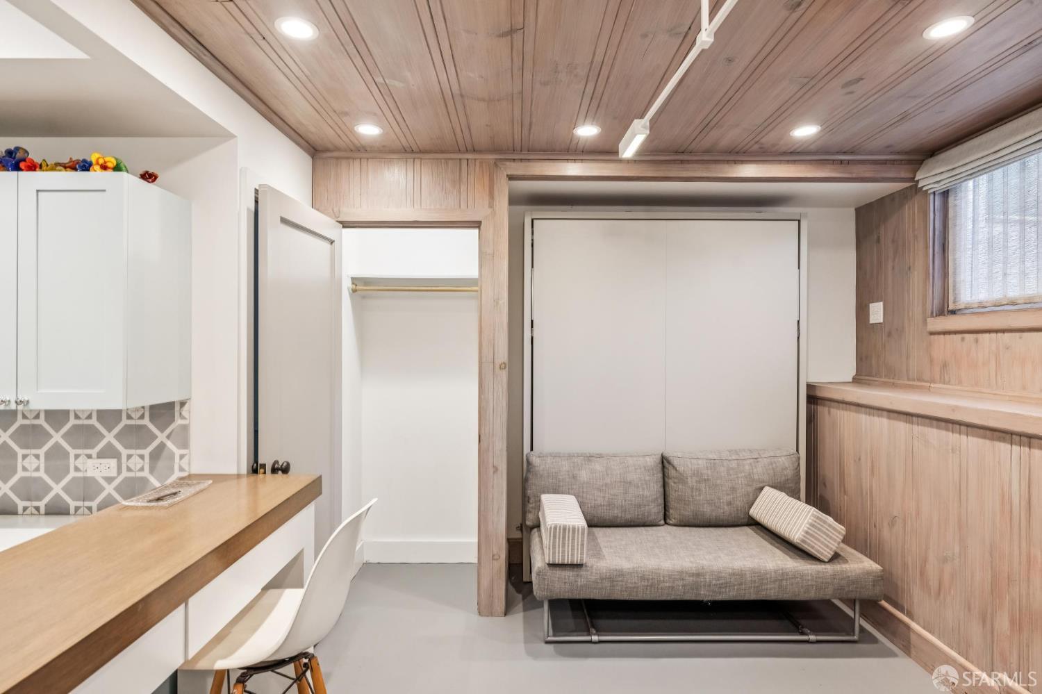 1262 Sacramento Street