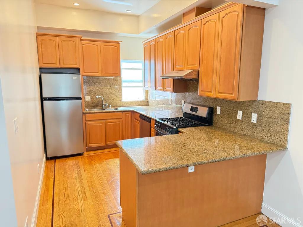 1415-1417 Guerrero Street