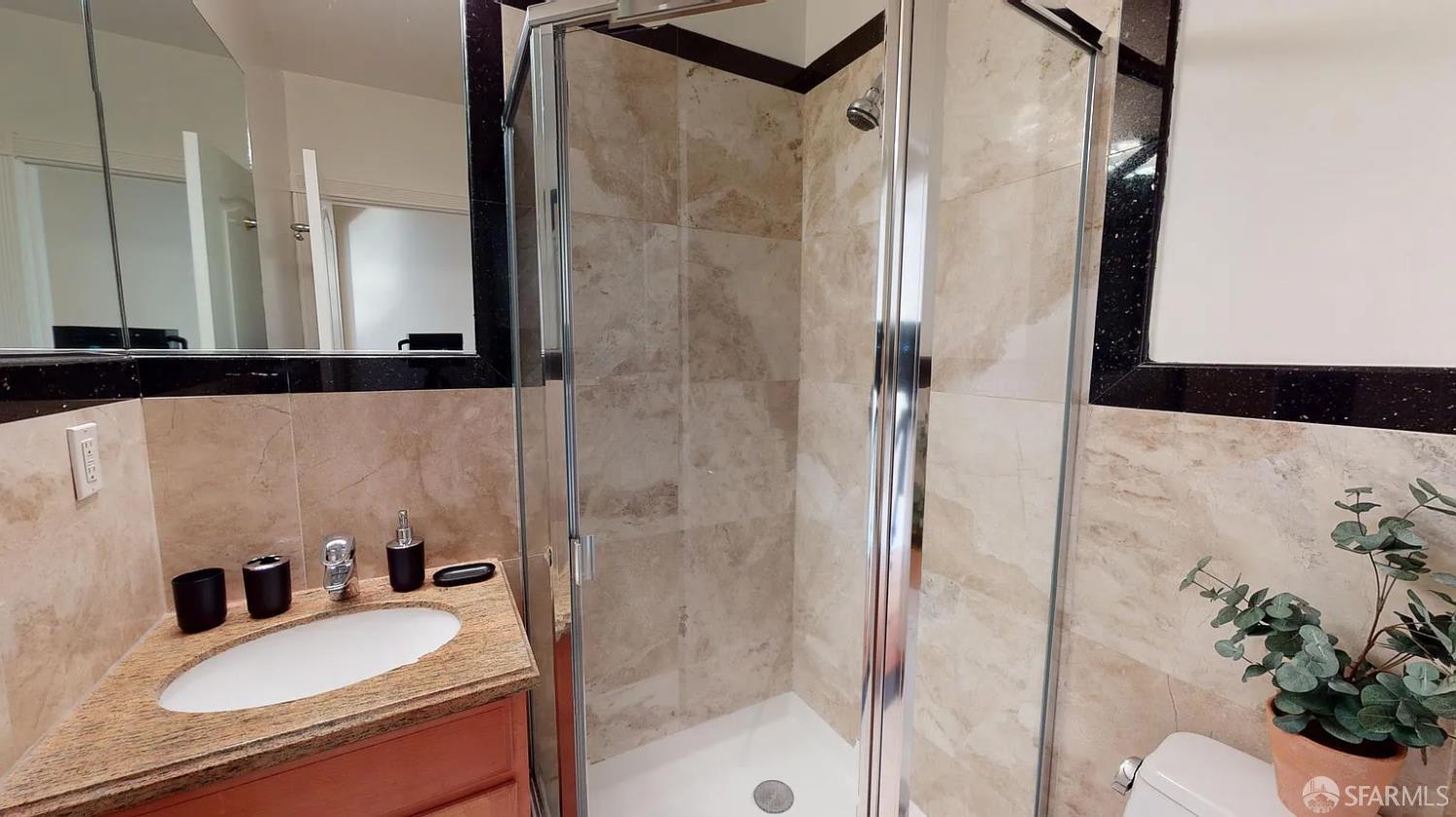 1415-1417 Guerrero Street