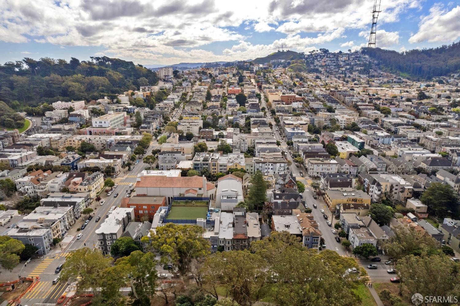 1651-1655 Oak Street